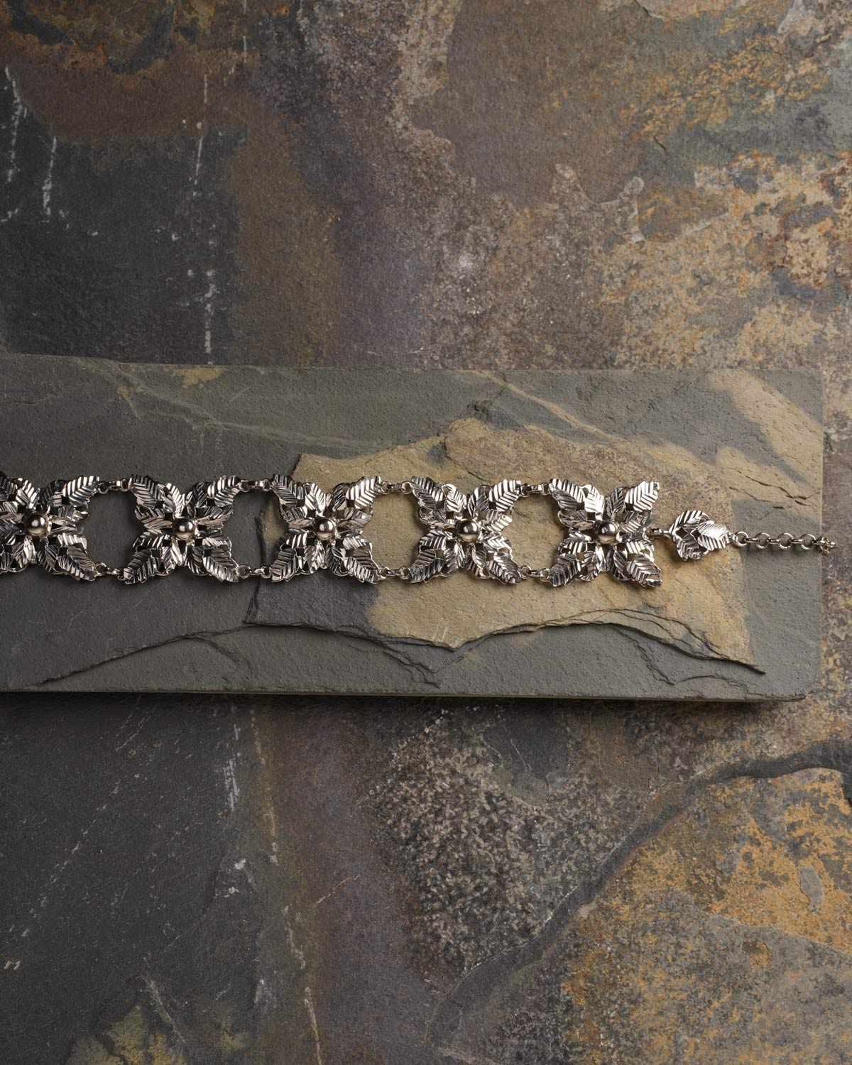 Mehnaz Choker