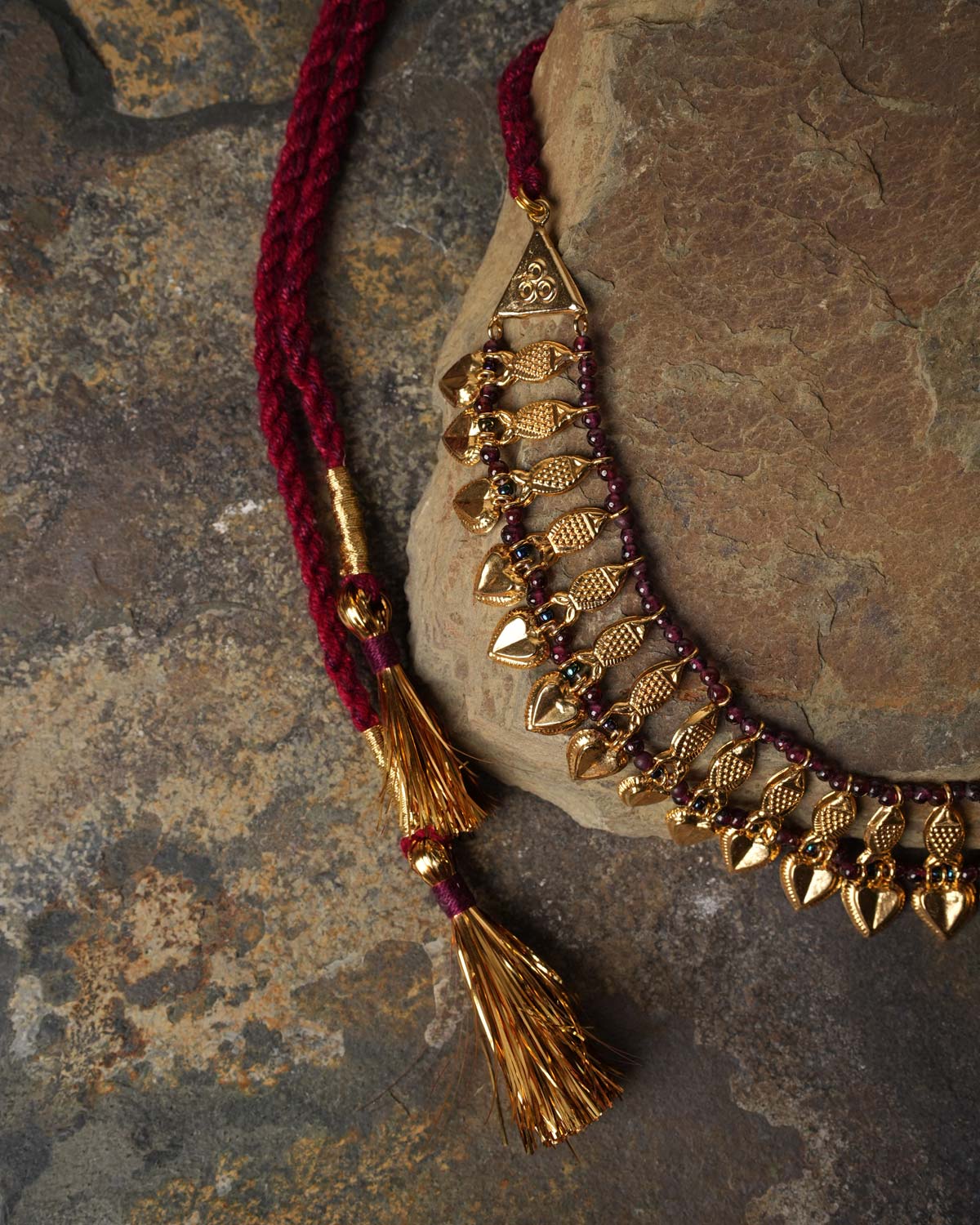 Riverbound necklace - Gold