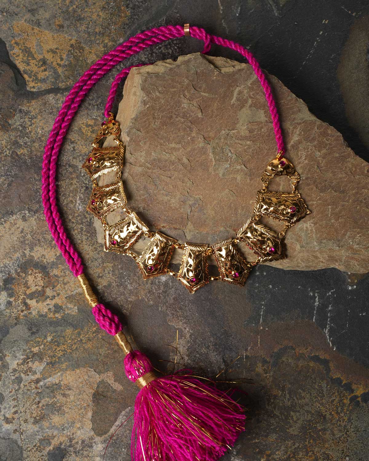 Gulzaar neckpiece