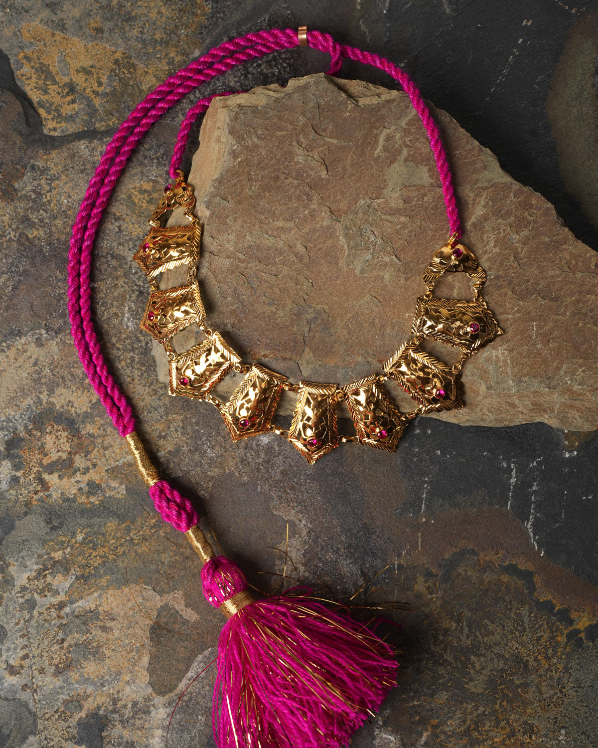 Gulzaar neckpiece