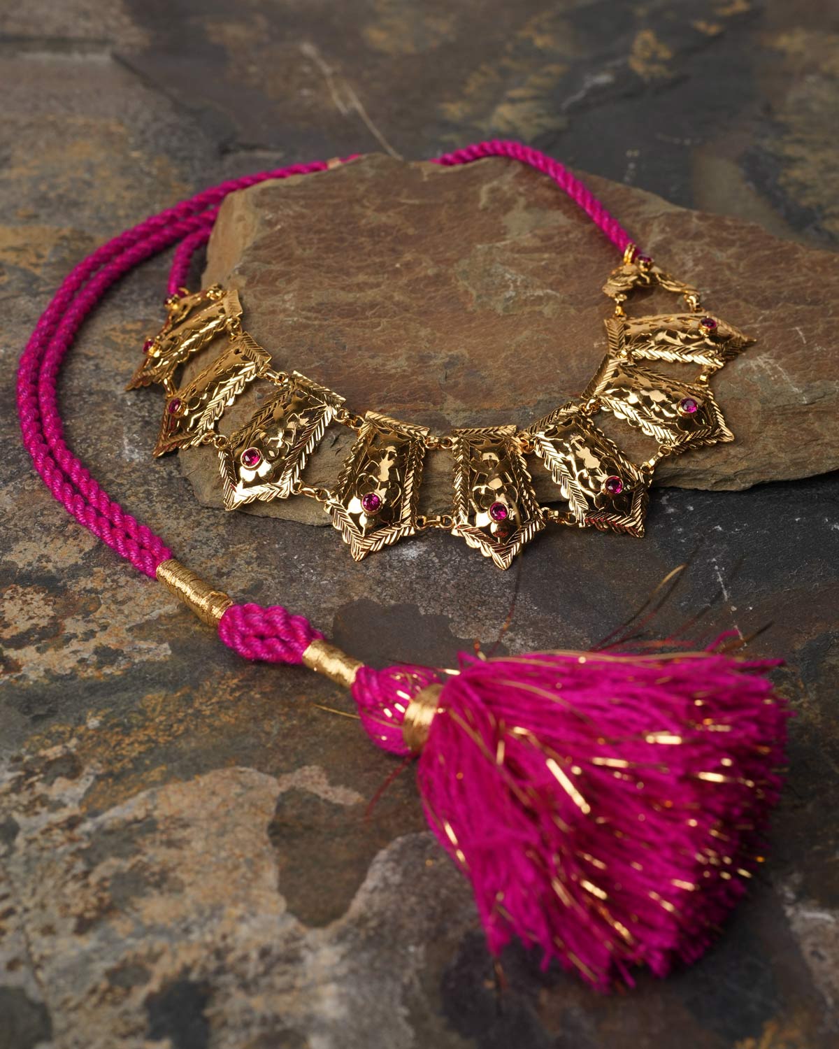 Gulzaar neckpiece