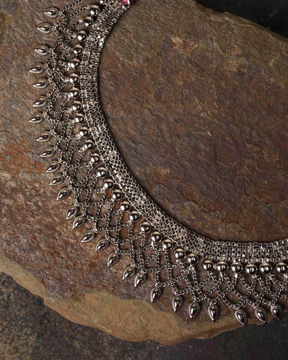 Nazneen neckpiece - Silver