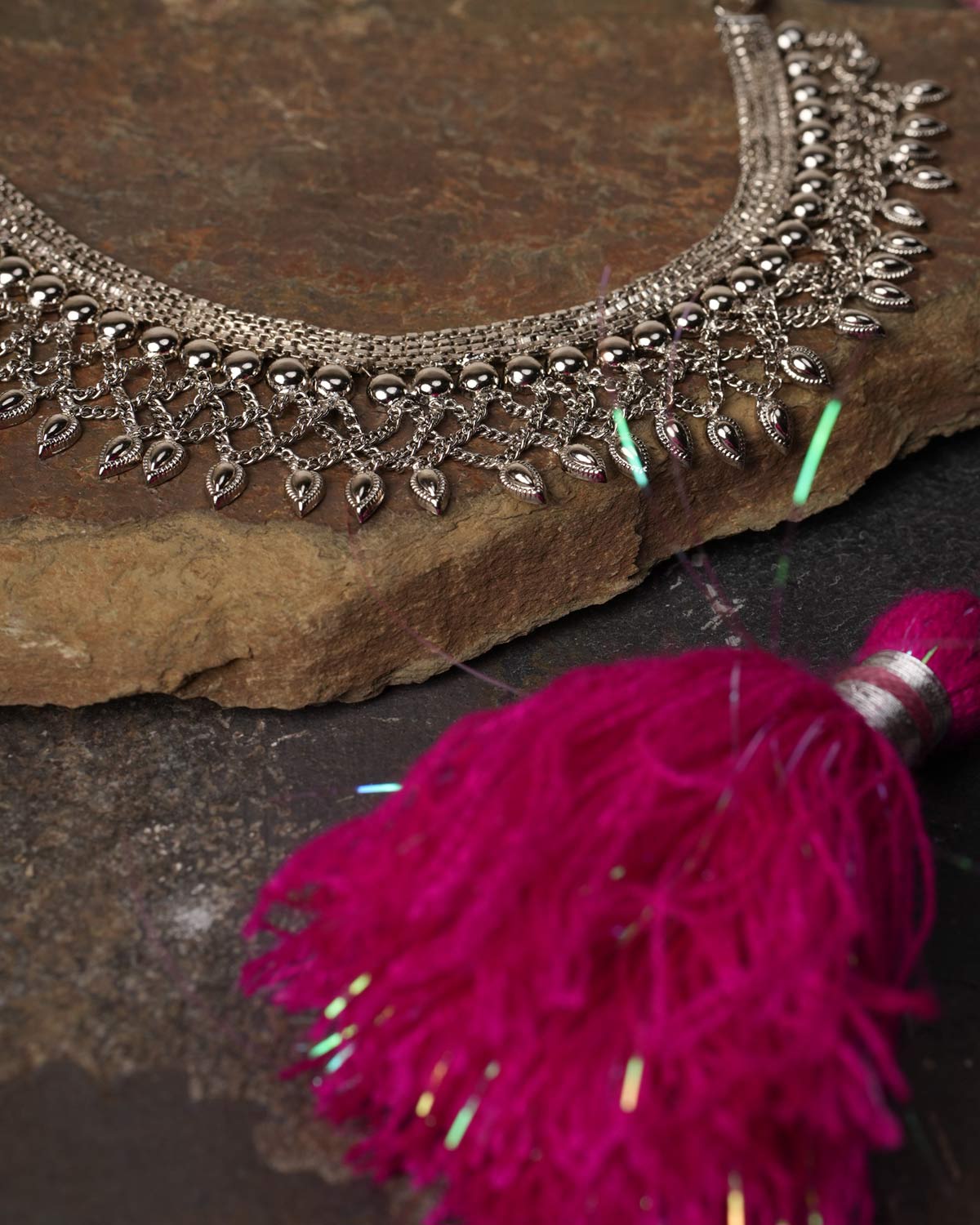Nazneen neckpiece - Silver